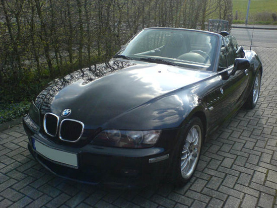 Name: 01_BMW_auen.jpg Größe: 640x480 Dateigröße: 68357 Bytes