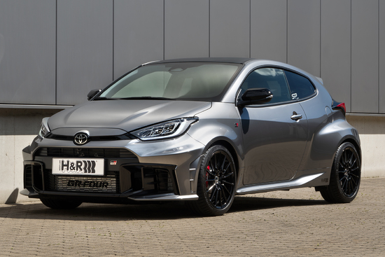 Name: Toyota_GR_Yaris_4WD_Facelift_2024_-_H_R_Tieferlegungsfedern_28528-1_-_Front.jpg Größe: 1772x1181 Dateigröße: 1370583 Bytes