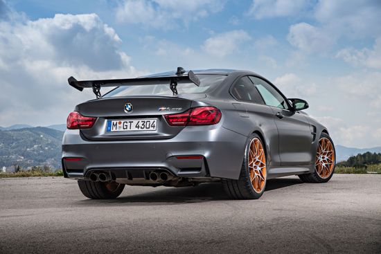 Name: P90215445_highRes_the-new-bmw-m4-gts-0.jpg Größe: 1920x1280 Dateigröße: 341899 Bytes