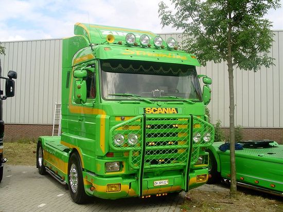 Name: Scania-3er-Zingg-deKoning-07085-01.jpg Größe: 800x600 Dateigröße: 130374 Bytes