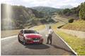 Luxus + Supersportwagen - Jaguar XE 300 SPORT* erzielt Rundenrekord auf kurvenreicher und bergiger Rennstrecke