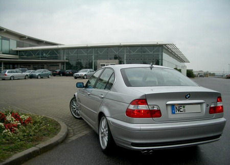 Name: BMW-323i_E46_Limousine7.jpg Größe: 450x323 Dateigröße: 33783 Bytes