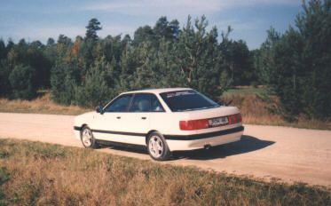 Name: Audi-80_Typ_897.jpg Größe: 373x232 Dateigröße: 18387 Bytes