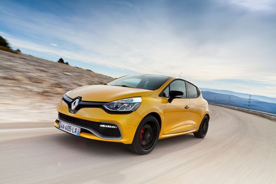 Name: Clio-RS-Front2.jpg Größe: 4500x3000 Dateigröße: 1451729 Bytes