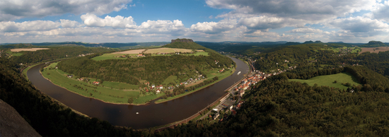 Name: panno_knigstein_large.jpg Größe: 5000x1766 Dateigröße: 6522947 Bytes