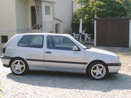 Name: VW-Golf_374.jpg Größe: 450x337 Dateigröße: 30001 Bytes