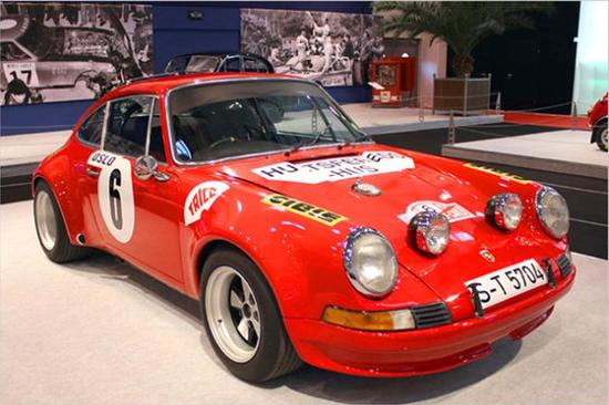 Name: 16_Porsche_911_S_-_Siegerwagen_1970.jpg Größe: 774x515 Dateigröße: 68884 Bytes