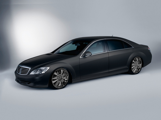 Name: 2007-Mercedes-Benz-S-600-Guard-Side-Angle-Studio-1600x1200_2_Kopie.jpg Größe: 1600x1200 Dateigröße: 464181 Bytes