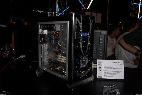 Name: games_convention_casemodding_2008_013.JPG Größe: 2000x1333 Dateigröße: 487912 Bytes