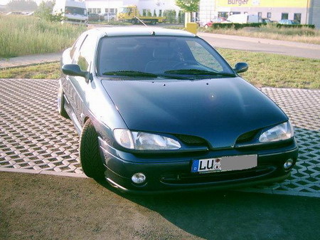 Name: Renault-Megane_Coupe8.jpg Größe: 450x337 Dateigröße: 71579 Bytes