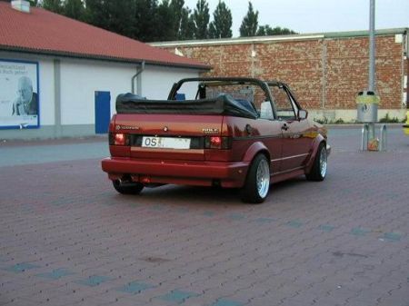 Name: VW-Golf_1_Cabrio64.jpg Größe: 450x337 Dateigröße: 28232 Bytes