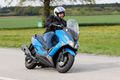 Motorrad - X-Town 300i ABS: Preis-Ass für den Alltag
