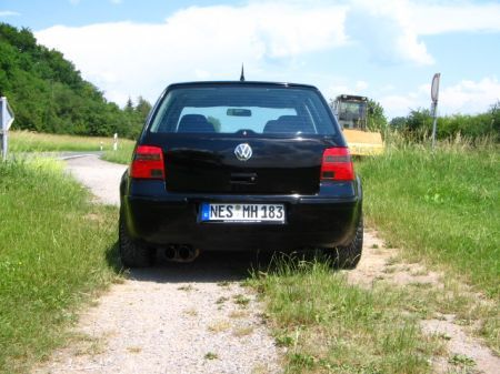 Name: VW-Golf_4_23_V5_Highline3.jpg Größe: 450x337 Dateigröße: 43270 Bytes