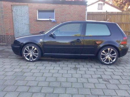 Name: VW-Golf_45.jpg Größe: 450x337 Dateigröße: 37019 Bytes