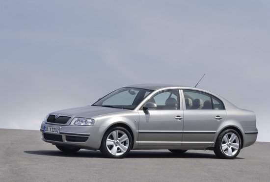 Name: Skoda_2006_Superb_Facelift_1.jpeg Größe: 1024x691 Dateigröße: 66018 Bytes