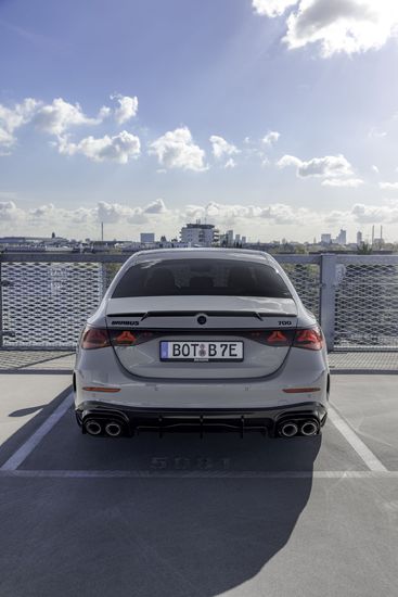 Name: BRABUS_700_E53_Outdoor_60.jpg Größe: 1920x2879 Dateigröße: 605374 Bytes