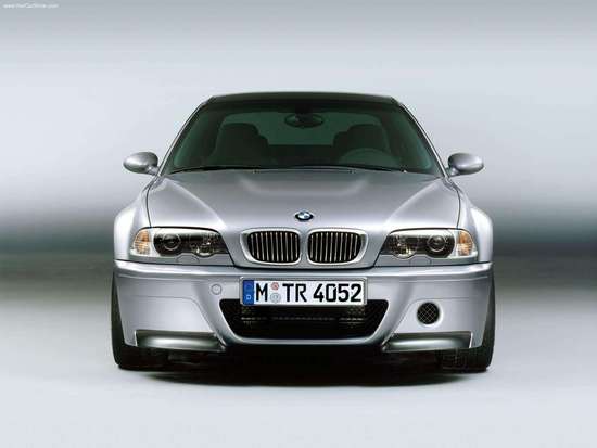 Name: BMW_M3_CSL_2003_Original_1.jpg Größe: 1600x1200 Dateigröße: 82640 Bytes