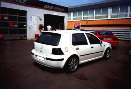 Name: VW-Golf_489.jpg Größe: 450x306 Dateigröße: 23968 Bytes