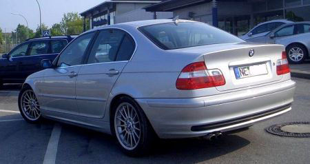 Name: BMW-323i_E46_Limousine14.jpg Größe: 450x238 Dateigröße: 25986 Bytes