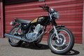 Motorrad - Yamaha SR 400 mit kostenlosem Benders-Kit