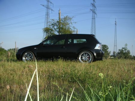 Name: VW-Golf_4_25_jahre_GTI12.jpg Größe: 450x337 Dateigröße: 89849 Bytes