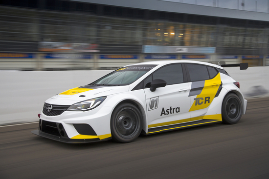 Name: mid-Gro-Gerau-Der-Zweiliter-Turbo-im-Opel-Astra-209962.jpg Größe: 1772x1181 Dateigröße: 1464361 Bytes