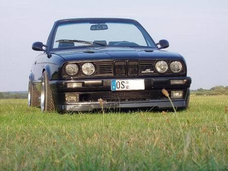 Name: BMW-E30_325i_Cabrio3.jpg Größe: 450x337 Dateigröße: 36513 Bytes