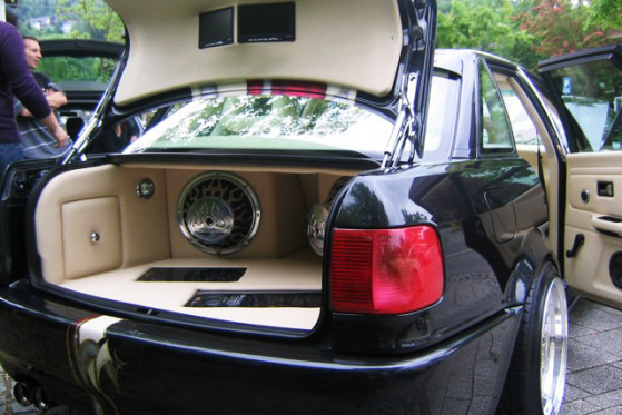  Habe nen Audi 80 B4 ist ne gro e Limousine mit gro em Kofferaum