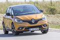 Erlkönige + Neuerscheinungen - Renault Scénic: Aerodynamisch wertvolle Optikschnitte