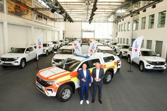 Auto - Das Deutsche Rote Kreuz unterwegs mit VW Amarok