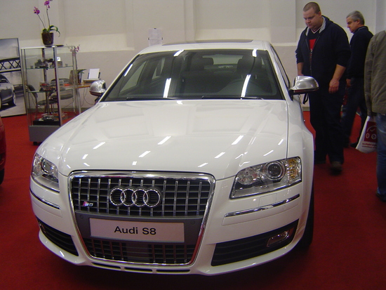 Name: Audi_S8.JPG Größe: 2048x1536 Dateigröße: 1266312 Bytes