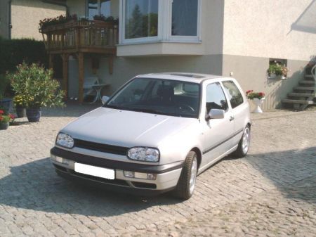 Name: VW-Golf_372.jpg Größe: 450x337 Dateigröße: 30373 Bytes