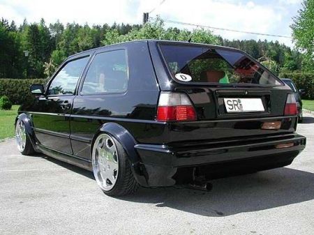 Name: VW-Golf_2_16V_mit_Weber3.jpg Größe: 450x337 Dateigröße: 37846 Bytes