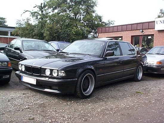 Name: BMW750iALBJ87-voli.jpg Größe: 640x480 Dateigröße: 82030 Bytes
