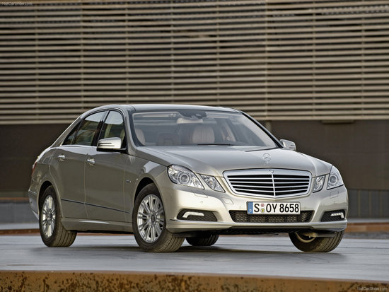 Name: Mercedes-Benz-E-Class_2010_1600x1200_wallpaper_04.jpg Größe: 1600x1200 Dateigröße: 340456 Bytes
