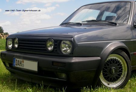 Name: VW-Golf_II_Edition_One2.jpg Größe: 450x304 Dateigröße: 27112 Bytes