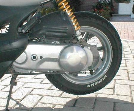 Name: Scooter-getunt14.jpg Größe: 450x374 Dateigröße: 38127 Bytes