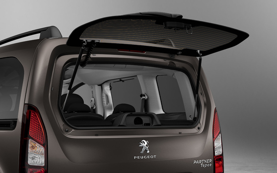 Name: 1424948952_PEUGEOT_PARTNERTEPEE_1502STYP004.jpg Größe: 4500x2813 Dateigröße: 3409113 Bytes