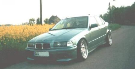 Name: BMW-320_Baujahr_951.jpg Größe: 450x229 Dateigröße: 13808 Bytes