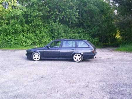 Name: BMW-E30_320i_touring8.jpg Größe: 450x338 Dateigröße: 30234 Bytes