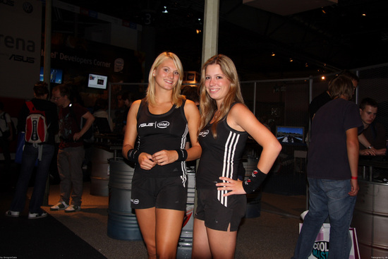 Name: games_convention_messebabes_2008_073.JPG Größe: 2000x1333 Dateigröße: 514691 Bytes