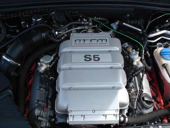 Name: MTM_S5_GT_Supercharged_h_engine.jpg Größe: 992x744 Dateigröße: 245887 Bytes