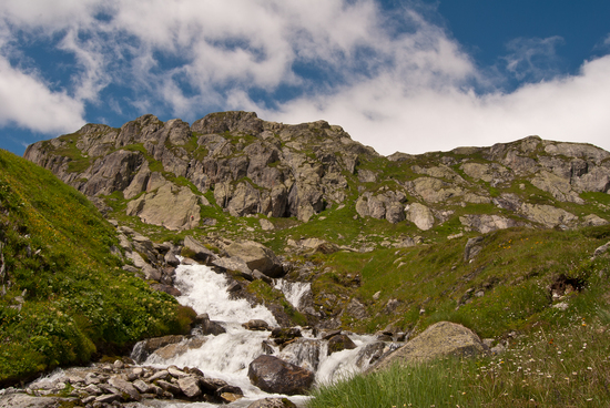 Name: Wasserfall_4.jpg Größe: 1600x1071 Dateigröße: 1912866 Bytes