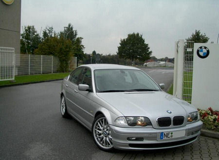Name: BMW-323i_E46_Limousine6.jpg Größe: 450x329 Dateigröße: 34713 Bytes