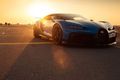 Luxus + Supersportwagen - Bugatti Chiron Pur Sport startet durch in Dubai