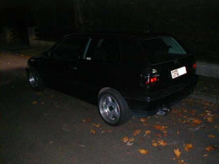 Name: VW-Golf_3206.jpg Größe: 450x337 Dateigröße: 15831 Bytes