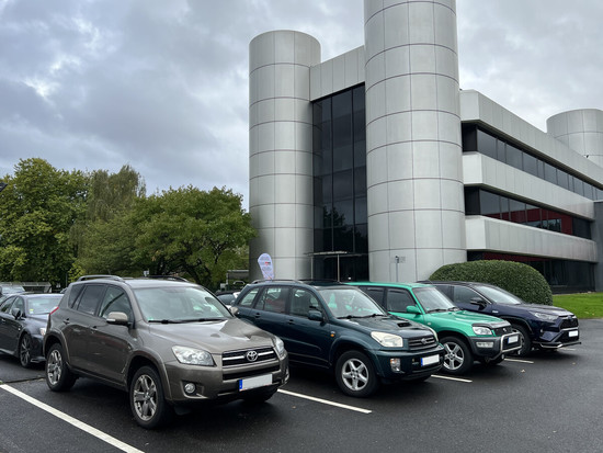 Name: 87978-toyota-collection-ausblick-opening-oktober-2024-toyota-rav4-und-familientag-quelle-autodrom-2-web-lr.jpg Größe: 1200x900 Dateigröße: 287366 Bytes