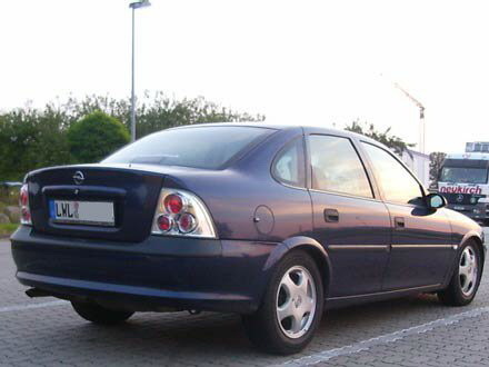 Name: Opel-Vectra_B_20_DI_16V2.jpg Größe: 440x330 Dateigröße: 32596 Bytes