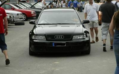 Name: Audi-RS4-MHmG.jpg Größe: 400x250 Dateigröße: 17570 Bytes