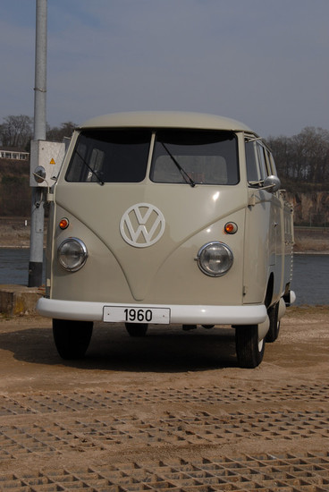 Name: VW-Bus-Doppelkabine-1960-a-91436.jpg Größe: 514x768 Dateigröße: 98094 Bytes